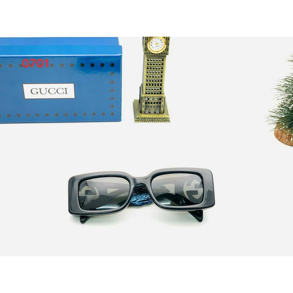 Mắt kính nữ gucci chất liệu acetate gọng chữ nhật màu trắng và màu đen tặng khăn