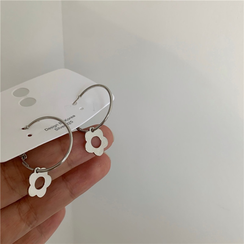 Khuyên Tai Kim Loại Hình Bông Hoa Xinh Xắn Dành Cho Nữ 191192Bông Tai Mạ Bạc 925 Thiết Kế Đơn Giản Phong Cách Hàn Quốc