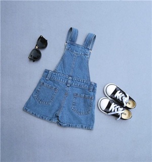 Yếm jeans trai gái