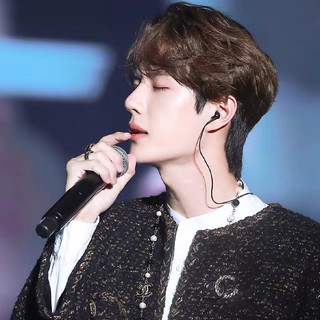 NHẪN bạc Vương Nhất Bác
