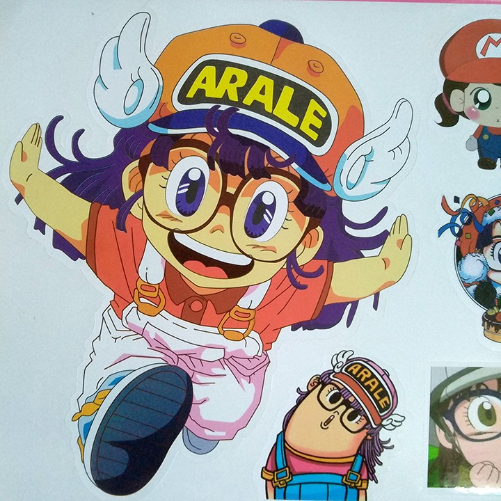 Tấm sticker dán chủ đề ARALE CÔ BÉ ROBOT