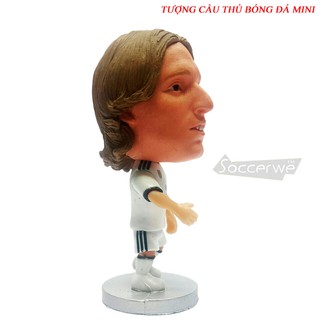 Tượng cầu thủ bóng đá Modric