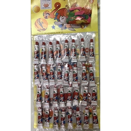 Vĩ 32 chai keo thổi bong bóng