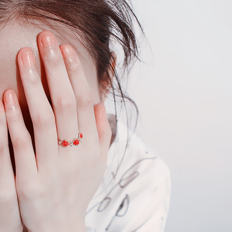 Nhẫn Hở Hình Quả Dâu Tây Đính Đá Thời Trang Cho Nữ
