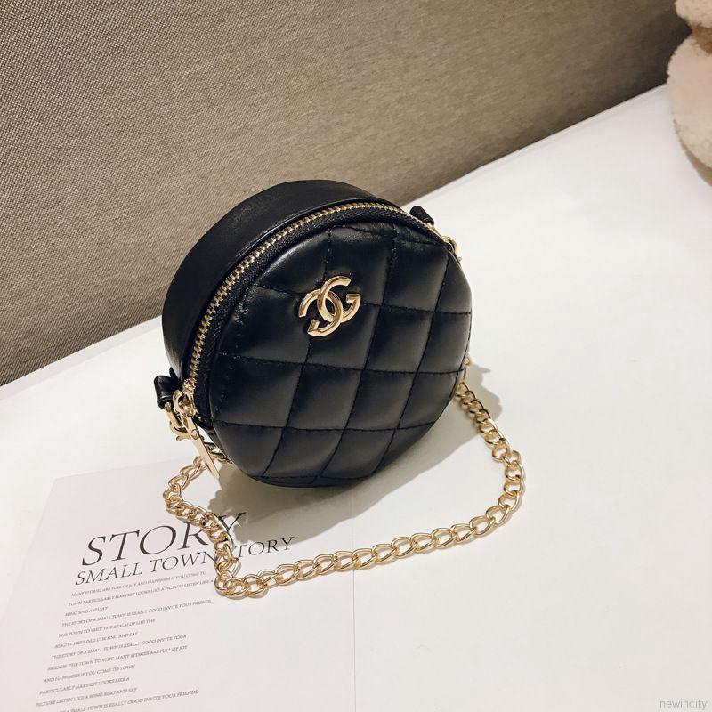 Túi xách đeo vai phong cách Hàn Quốc