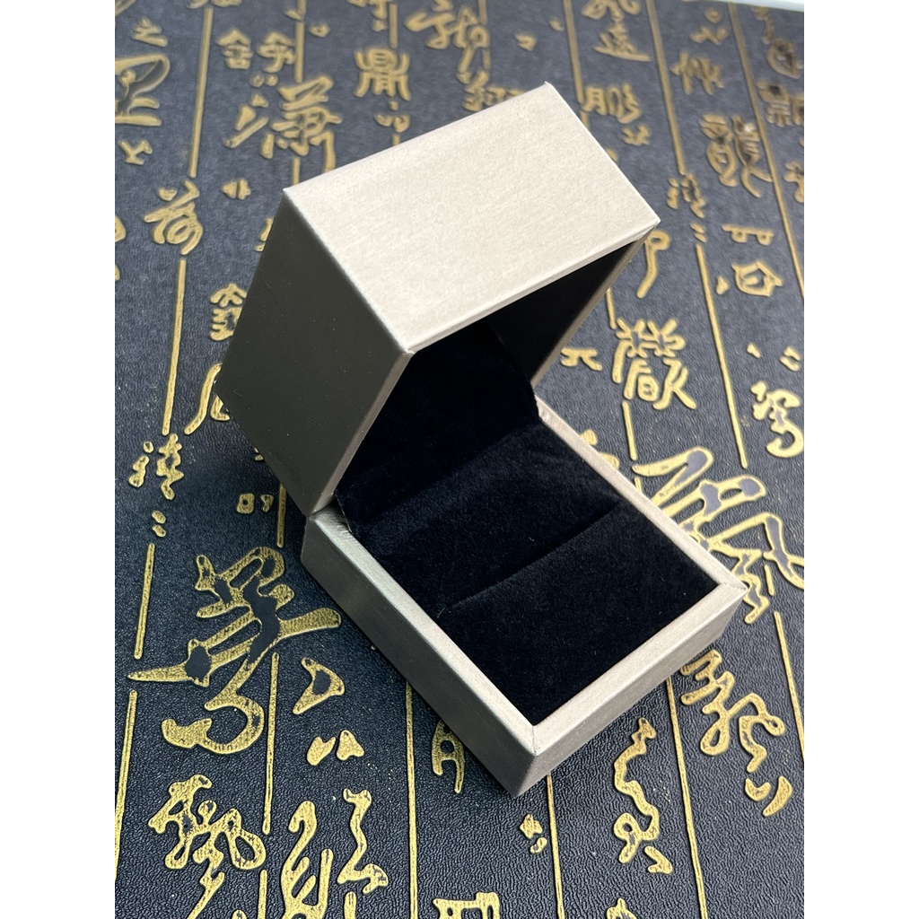 Hộp nhẫn da đỏ và đen sang trọng, phục vụ tặng quà, tặng nhẫn