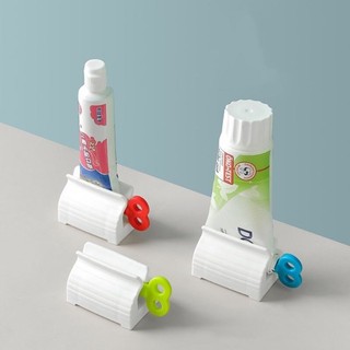 Dụng Cụ Nặn Kem Đánh Răng Tự Động (d12)