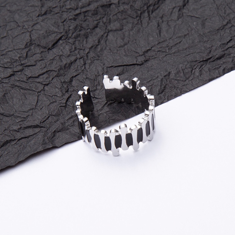 Nhẫn Hở Bằng Thép Titan Thời Trang retro Cá Tính Dễ Phối Đồ Cho Nam Nữ