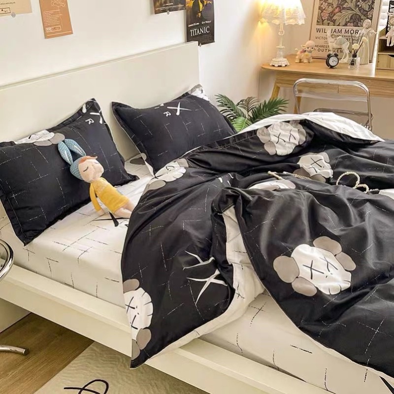 Set Chăn Ga Kaws Đen Cotton Poly Siêu Phẩm Thoáng Mát Cực Chất (Shinbedding.shop)