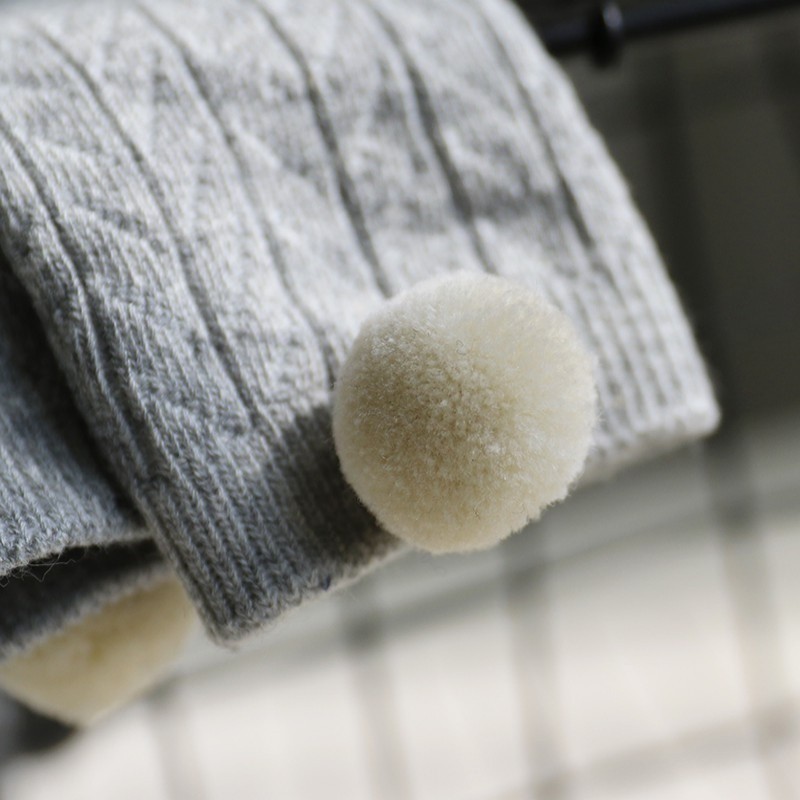 Tất cotton dài chống trượt cho bé trai và gái