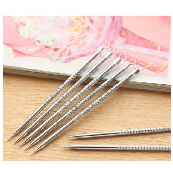 Que nặn mụn 2 đầu