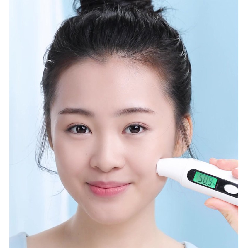 Tẩy da chết tế bào chết hoa cúc Laikou Camomile Facial Exfoliator 120g dùng cho da mặt và cổ
