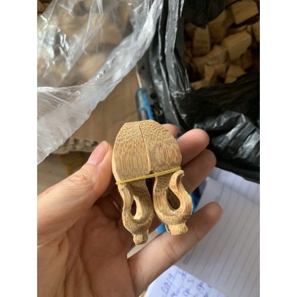 1 bộ 4c  Chân quỳ trơn cho lồng vuông, thái