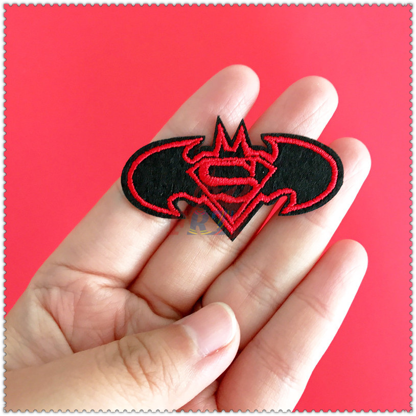 1 miếng dán ủi thêu hình siêu anh hùng