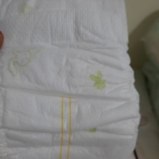 100 miếng tã dán hipgig size từ s tới xxl