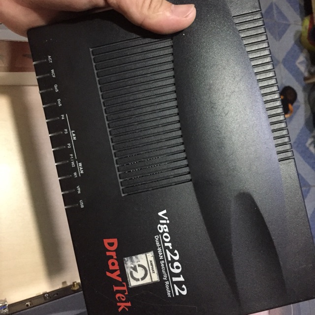 Router draytek vigor 2912