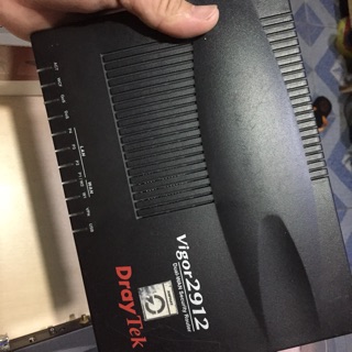 Router draytek vigor 2912