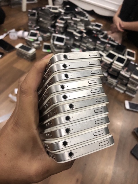 ( xả kho ) Điện thoại smartphone giá rẻ -  iphone 4 16/8gb quốc tế lắp được sim dùng xem youtube | BigBuy360 - bigbuy360.vn