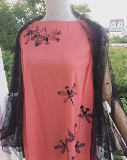Váy Linen hoạ tiết vẽ tay
