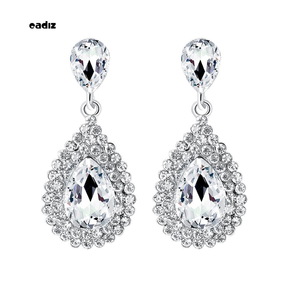 Hoa tai dáng dài đính đá pha lê sang trọng