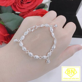 lắc bạc ta đeo tay chân cho bé