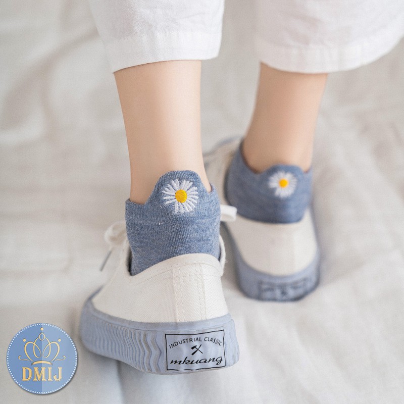 [Mã FAMARAL2 giảm 10K đơn 50K]Tất nữ cổ thấp phong cách vintage thêu hoa cúc nhiều màu