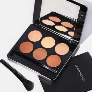 Bảng Contour của Makeover Essentials Contour Kit