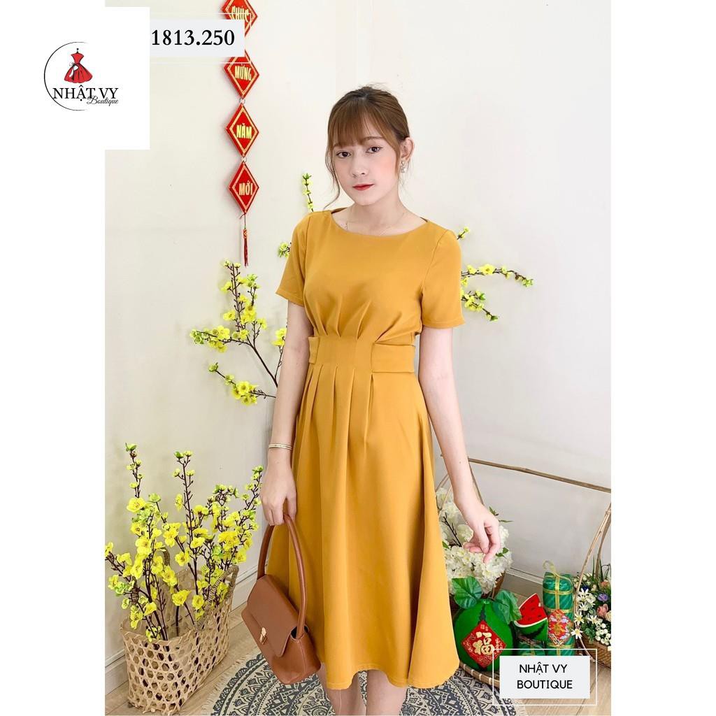 [Mã FAMALLT5 giảm 15% đơn 150k] Đầm trơn xếp ly eo - NHATVY D1813