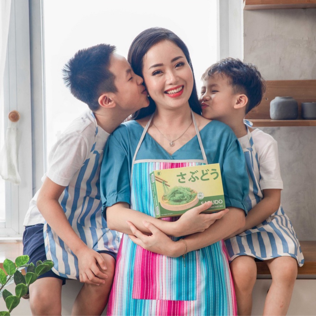 4 Gói Rong nho tách nước Sabudo tặng kèm 4 sốt mè 15ml