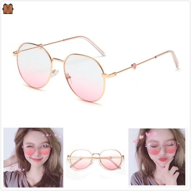 Kính mát chống tia xanh phối hình trái tim phong cách Hàn Quốc