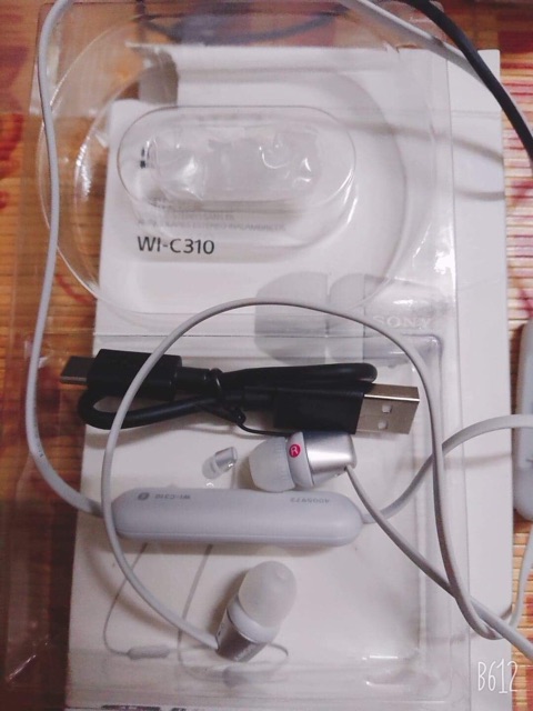 Tai nghe sony wi-C310 like new full box chính hãng