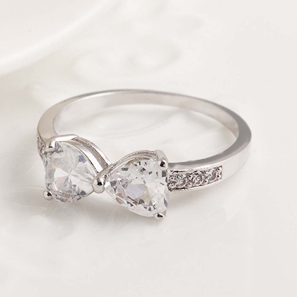 Nhẫn đính hôn mạ vàng 18K hình nơ đính đá quý sang trọng