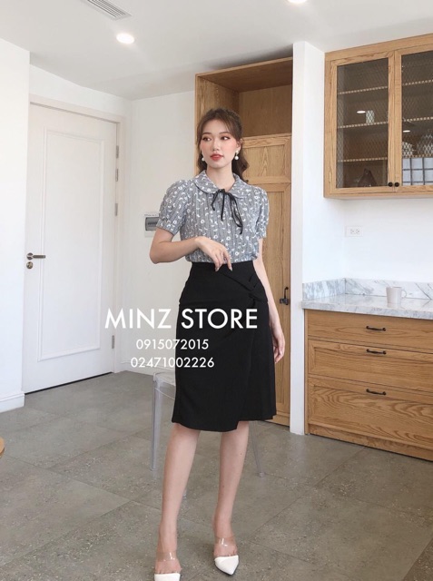 Chân váy xếp li phối tà trẻ trung sành điệu | BigBuy360 - bigbuy360.vn