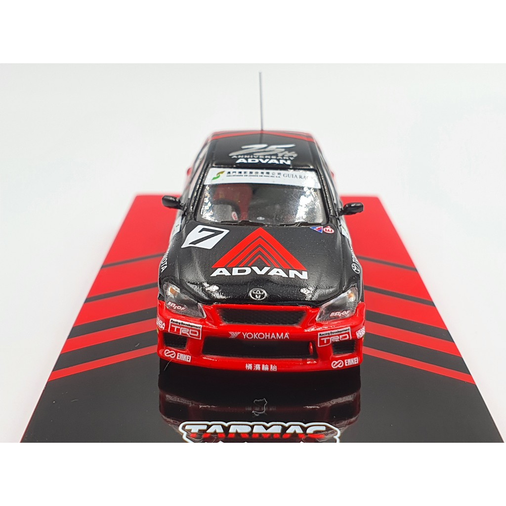 Xe Mô Hình Toyota Altezza Macau Guia Race 2003 Tỉ lệ 1:64 Hãng sản xuất Tarmac Works ( Đỏ Đen )