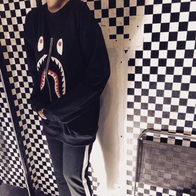 ÁO SWEATER BAPE HOT