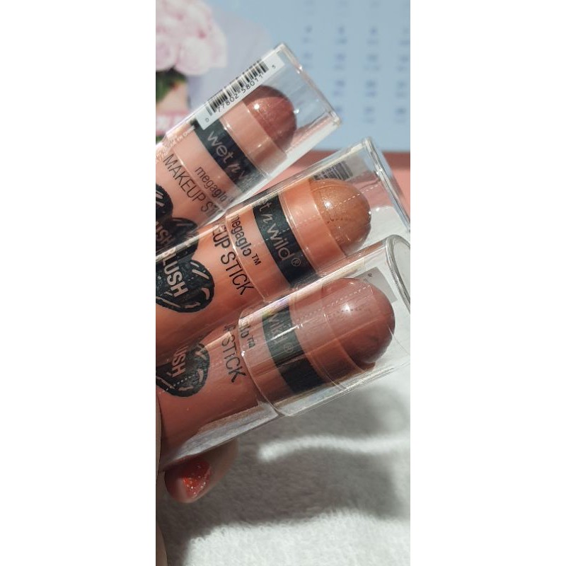 Má hồng dạng thỏi Wet n Wild MegaGlo Makeup Stick