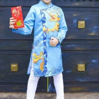 Ao dai tet be trai