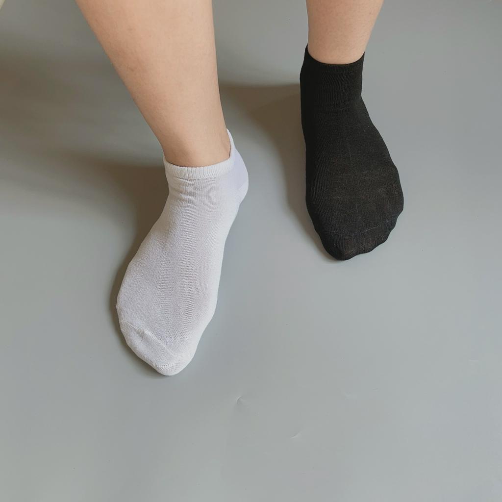 Tất vớ nam nữ chất liệu vải Hàn co giãn bốn chiều, kiểu dáng trơn phong cách hiện đại - Cothuy.vn