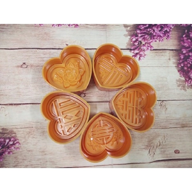 Khuôn Ép Xôi Nén Làm Bánh Trung Thu Trái Tim Đường Kính 14CM