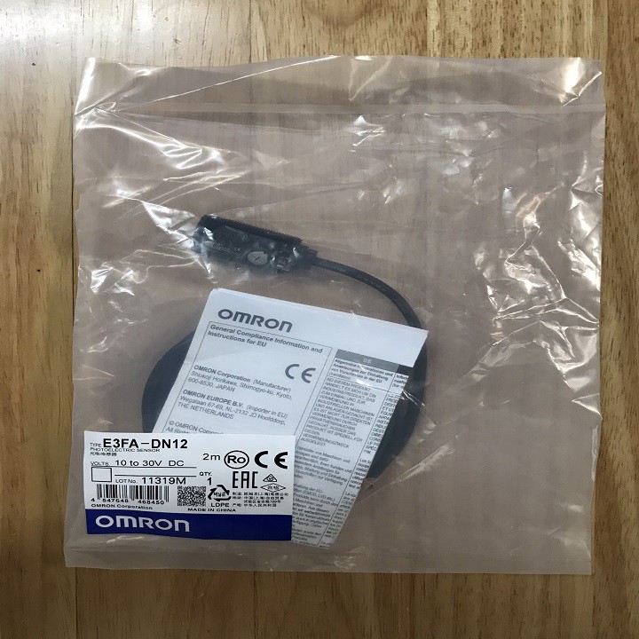 Cảm biến quang E3FA-DN12