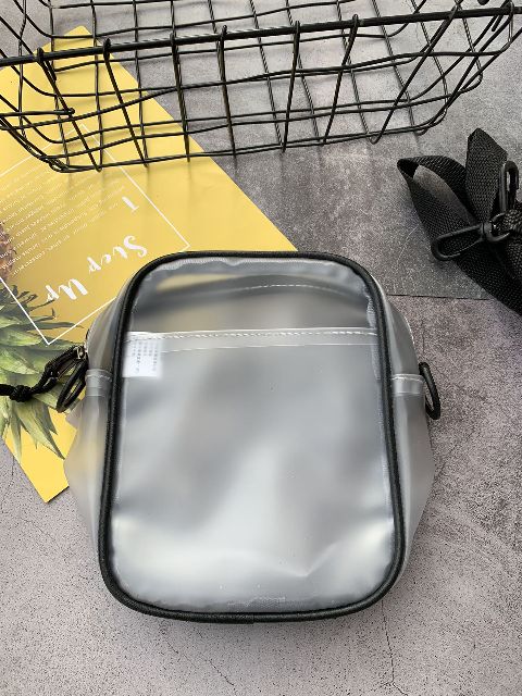 Túi minibag đeo chéo Vans nhựa trong suốt [Giá tri ân] | BigBuy360 - bigbuy360.vn