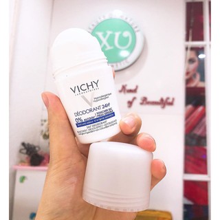 Lăn khử mùi Vichy