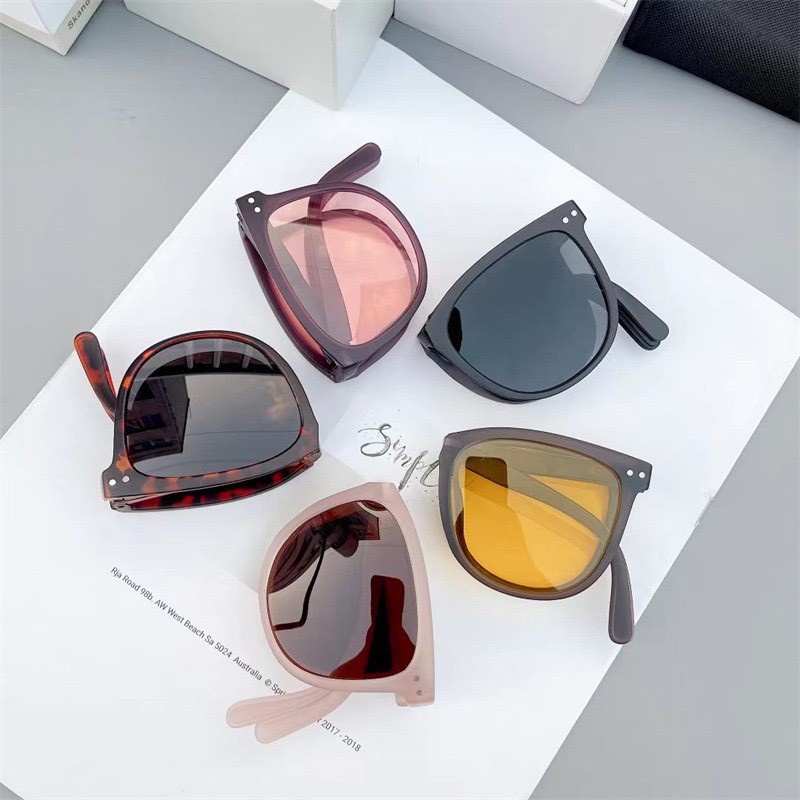 Kính mát thời trang nam nữ gấp gọn bỏ túi hàng Limitted cá tính thuận tiện mang đi chơi du lịch siêu đẹp EMOJI 226