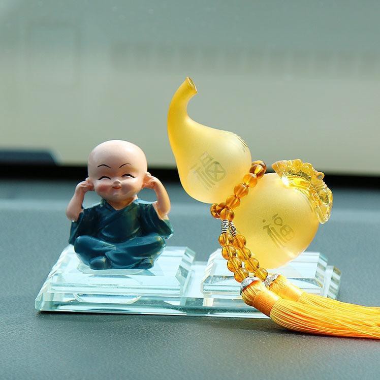 oder Nhà Sư Búp Bê Bầu Xe Ô Tô Trang Trí Pha Lê Nước Hoa Làm Thơm
