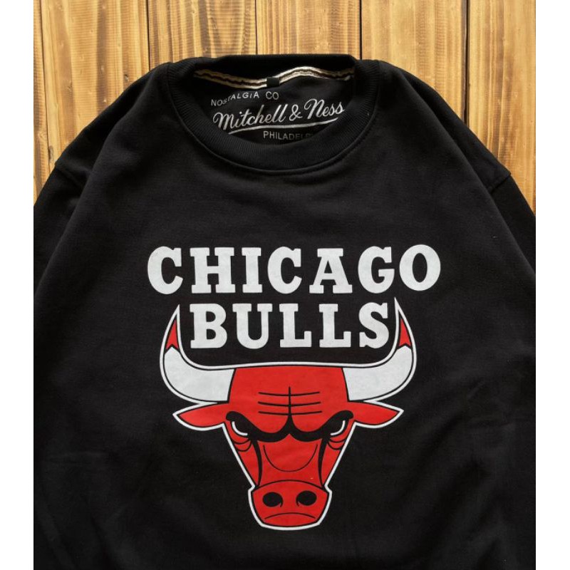 Mitchell & Ness Chicago bulls cổ thuyền màu đen | BigBuy360 - bigbuy360.vn