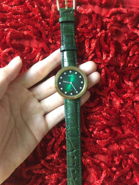 Đồng hồ nữ Seiko máy CƠ CÓT LẮC KÊ VÀNG hàng si