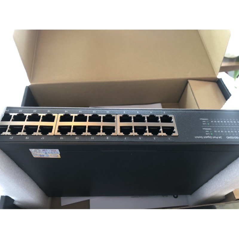 Switch 24 port gigabit mới còn Bh