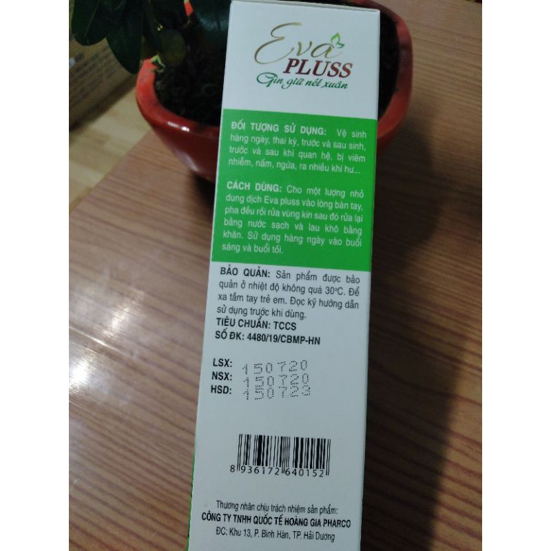 Dung dịch vệ sinh EVA PLUSS Trà xanh chai 100 ml