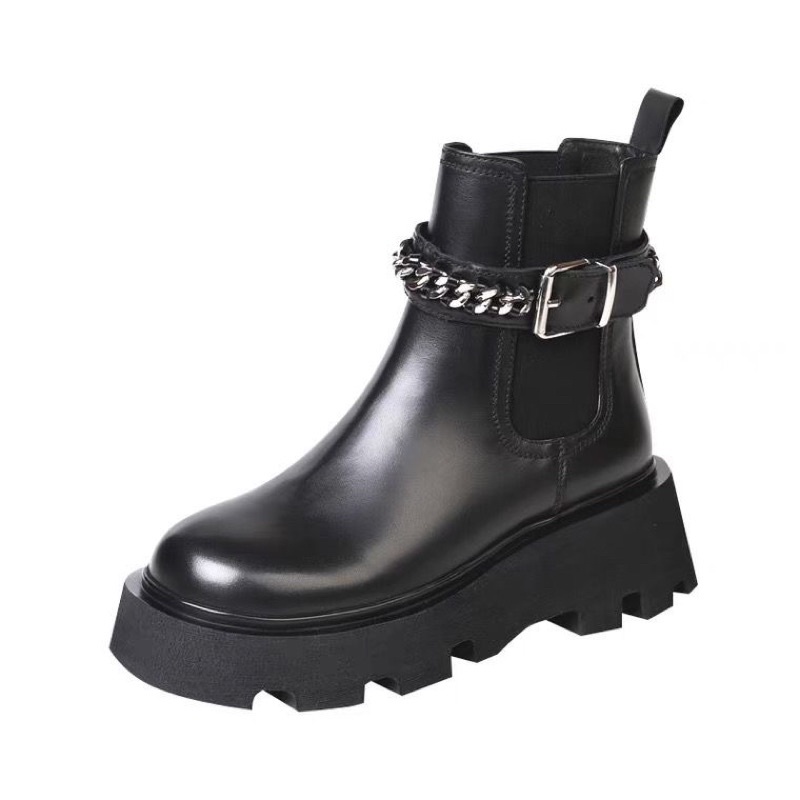 Giày boot da cao cổ phối xích phong cách cá tính