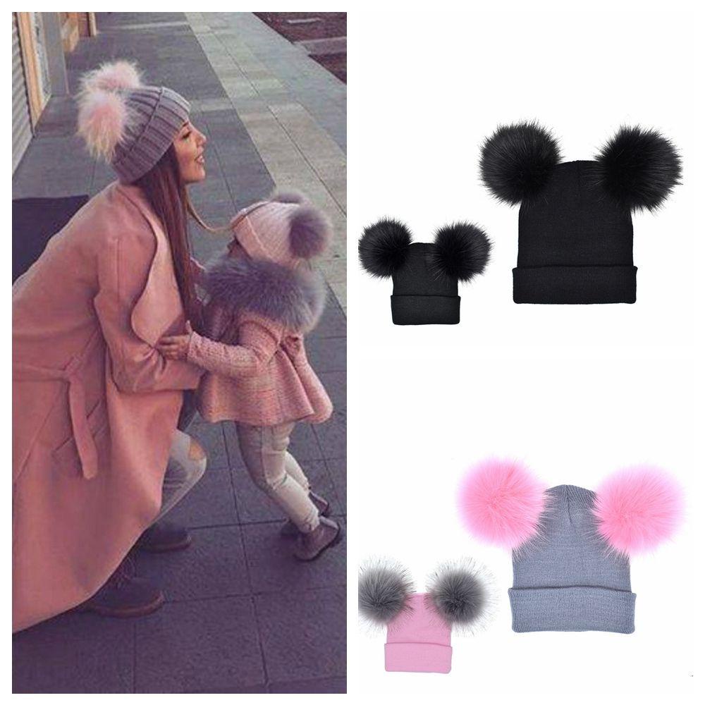 Bộ 2 Mũ Beanie Đính Bóng Lông Hình Thú Cho Gia Đình